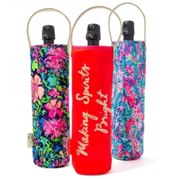 LILLY PULITZER Gift Bag Insulted Wine Tote Ruby Red “Making Spirts Bright” NWT - Picture 3 of 8